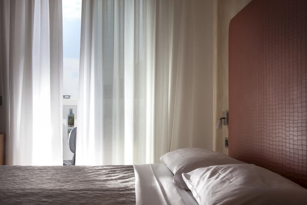Hotel Tropical Lido di Jesolo Exterior photo