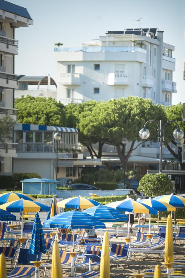 Hotel Tropical Lido di Jesolo Exterior photo