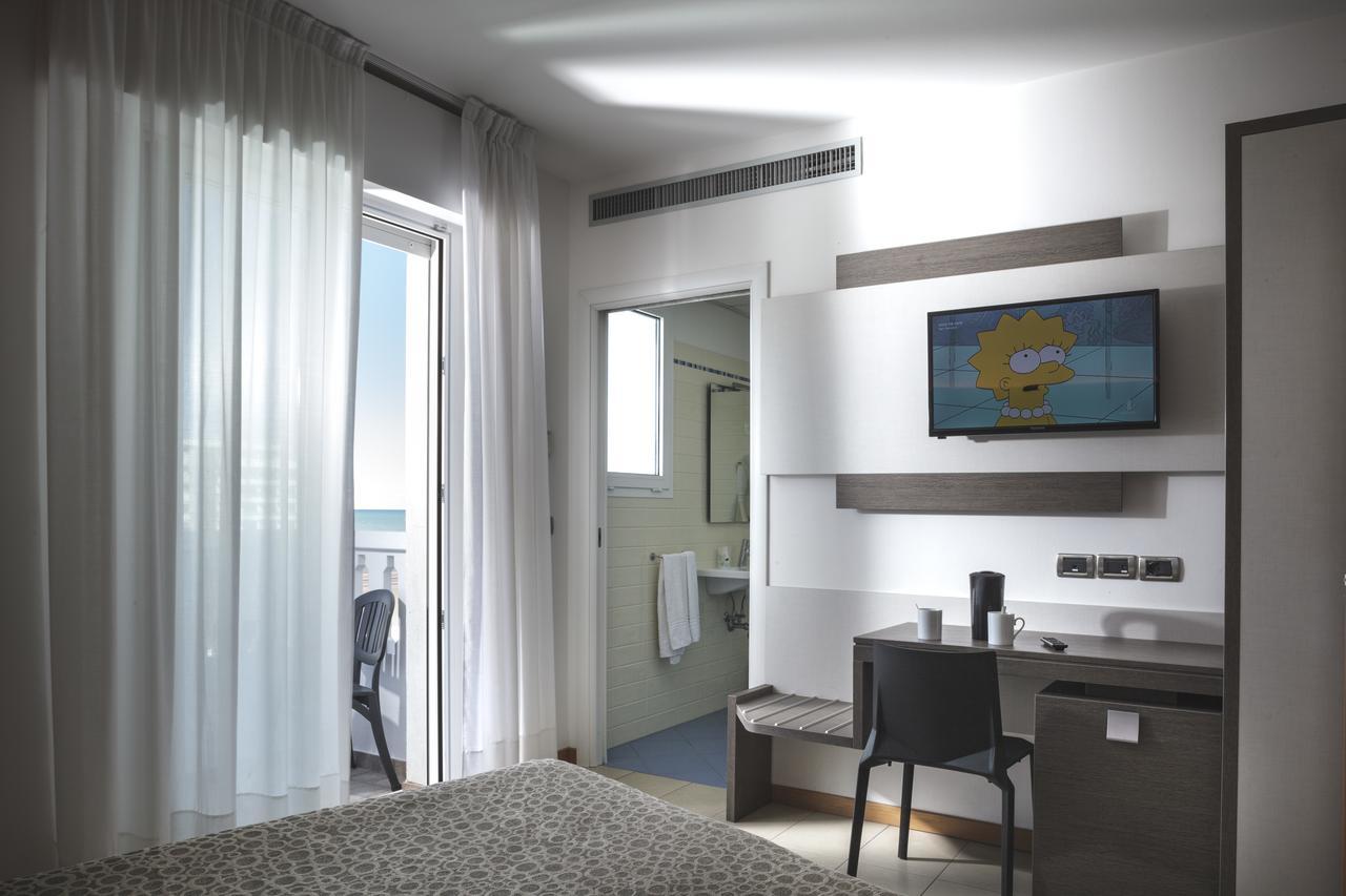 Hotel Tropical Lido di Jesolo Exterior photo
