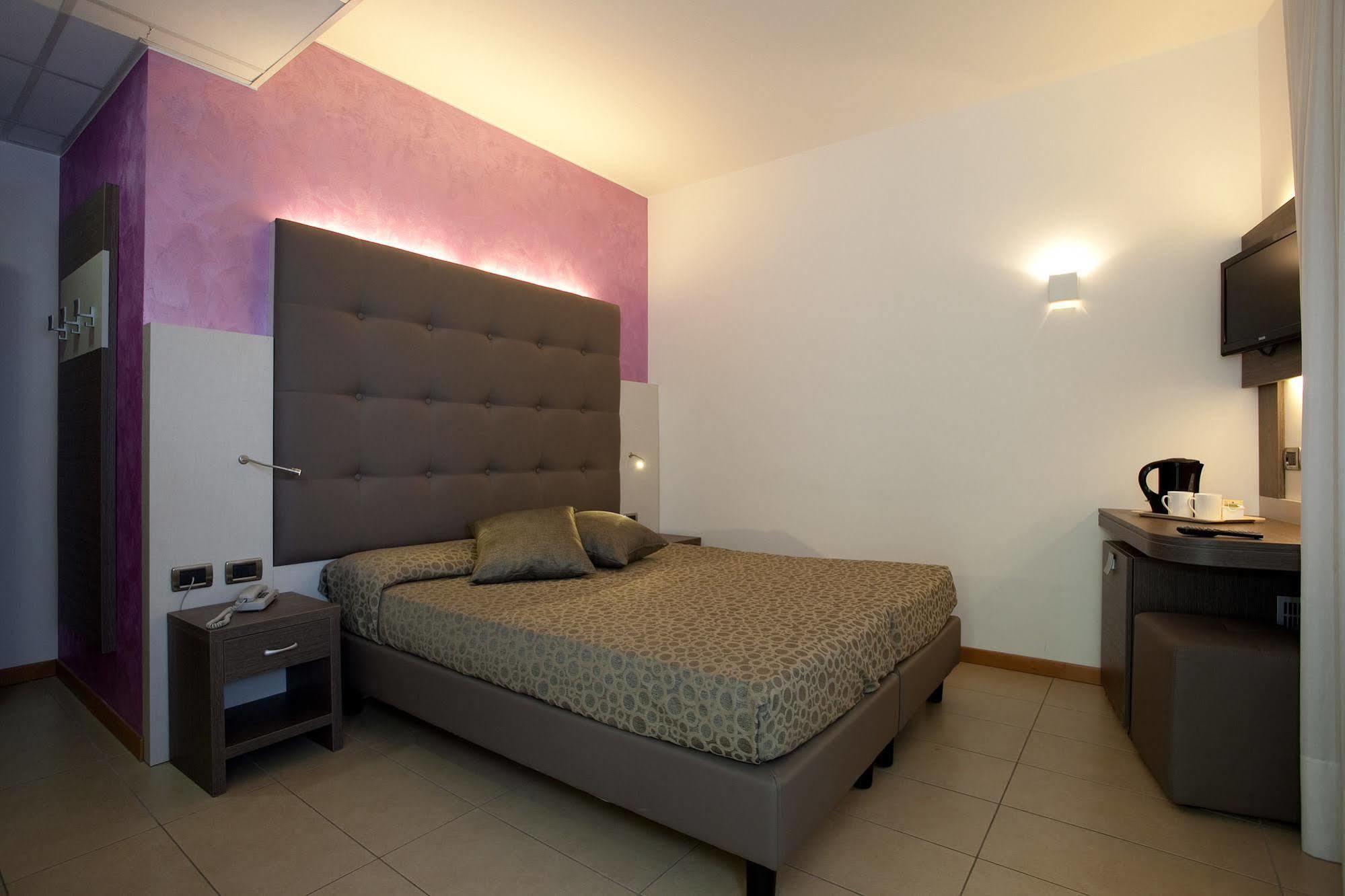 Hotel Tropical Lido di Jesolo Exterior photo