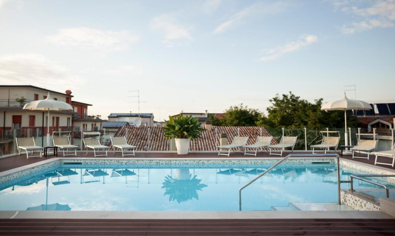 Hotel Tropical Lido di Jesolo Exterior photo